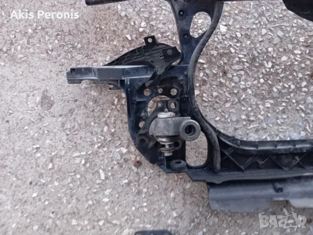 Audi A4 B6 предна очиларка , снимка 2 - Части - 48605408