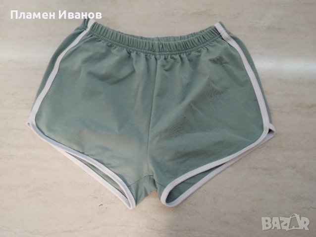 Дамски къси панталонки , снимка 1 - Къси панталони и бермуди - 42148570