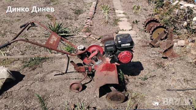 Фреза с инвентар с двигател Петров
