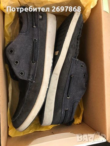 Обувки CATERPILLAR 42номер, снимка 2 - Ежедневни обувки - 41244589