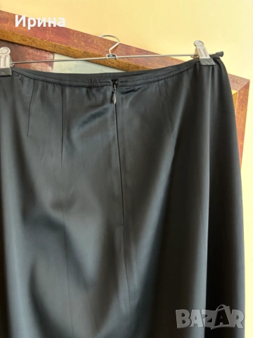 Черна пола Marc Cain, размер 4 (40/ M,L), снимка 3 - Поли - 53353006