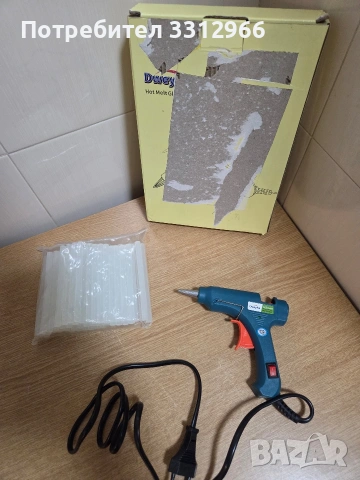 Чисто нов пистолет за горещо лепене (силиконов пистолет), модел Dweyka DW-E