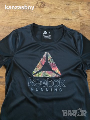 Reebok Run Essentials - страхотна дамска тениска КАТО НОВА, снимка 3 - Тениски - 41339987