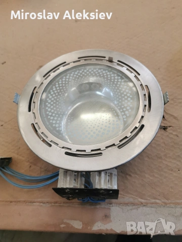 плафонера за окачен таван и гипсокартон