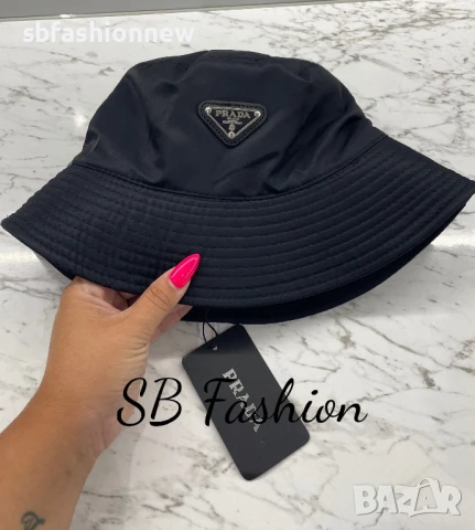 Шапка Prada с етикет топ изработка, снимка 5 - Шапки - 50797579