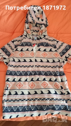 Продавам оригинален нов поларен суичър на марката O'Neill в размер XL. 