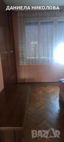 Продавам етаж с гараж и таван, снимка 12 - Етаж от къща - 52298685