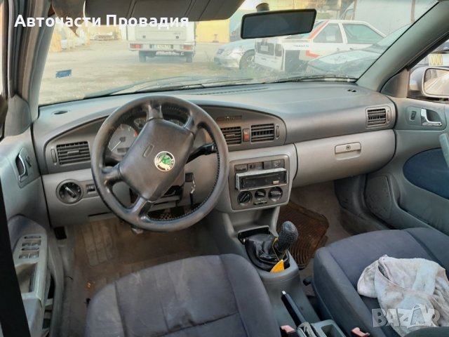 Рено Меган Сценик 1,5 dci, 2004 г на части, снимка 3 - Автомобили и джипове - 38718900