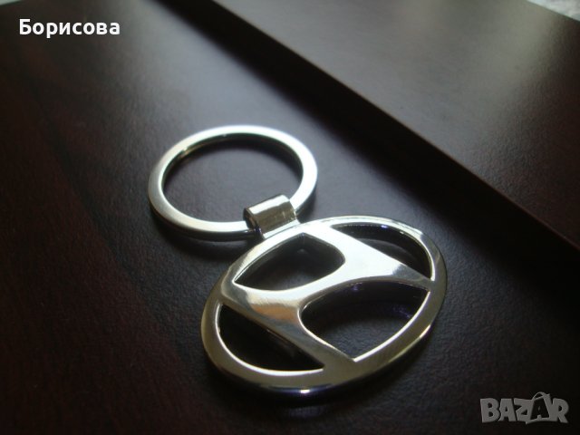 Продавам оригинален 100% метален ключодържател на HYUNDAI / Хуиндай , снимка 2 - Аксесоари и консумативи - 42705793