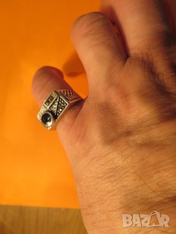 Старинен красив мъжки сребърен пръстен с черен оник  заслепяващи маркенази - прекрастна изработка за, снимка 4 - Пръстени - 41937931
