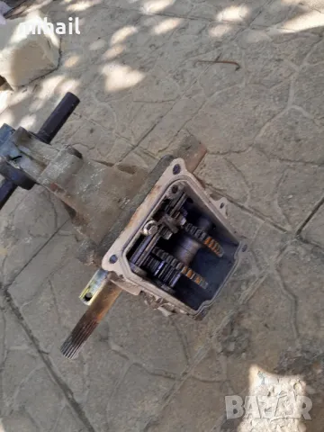 продавам запчатките на редуктора 2+1 скорости на части, снимка 6 - Градинска техника - 47340461