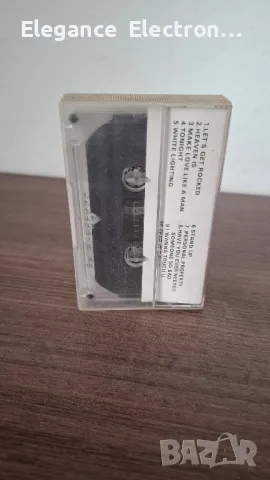 Аудиокасета DEF LEPPARD. Adrenalize, снимка 3 - Аудио касети - 49399485