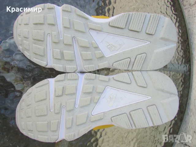 Дамски маратонки Nike Air Huarache , снимка 12 - Маратонки - 55879795