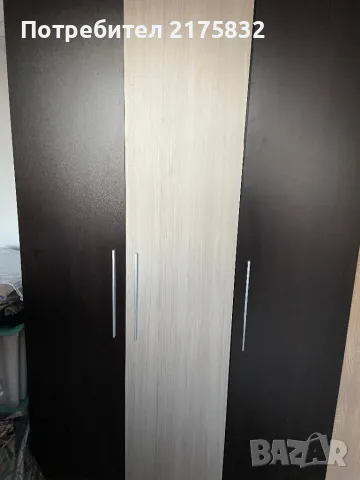 Трикрилен гардероб, снимка 1