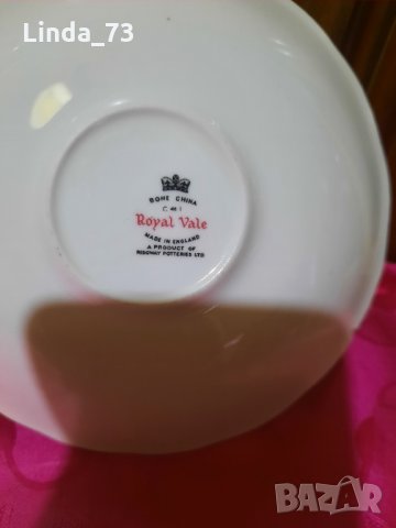 Двоен сет - "Royal Vale" - England, костен порцелан. Внос от Германия., снимка 5 - Чаши - 35686633