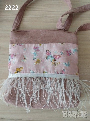 Чанта с пера, снимка 3 - Чанти - 51580013