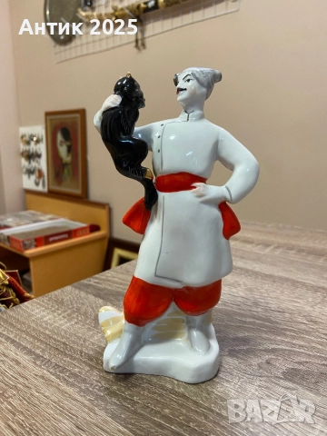 Козак Вакула с дявола — порцеланова фигурка на Киевския ЕКХЗ