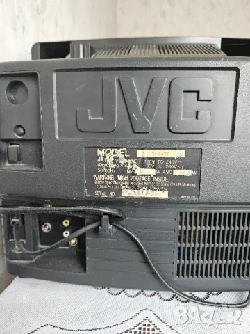 Портативен телевизор JVC, снимка 2 - Стойки, 3D очила, аксесоари - 44018445