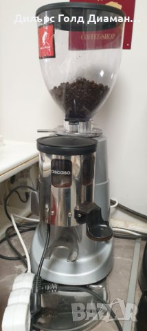 Професионална кафемелачка Ascaso