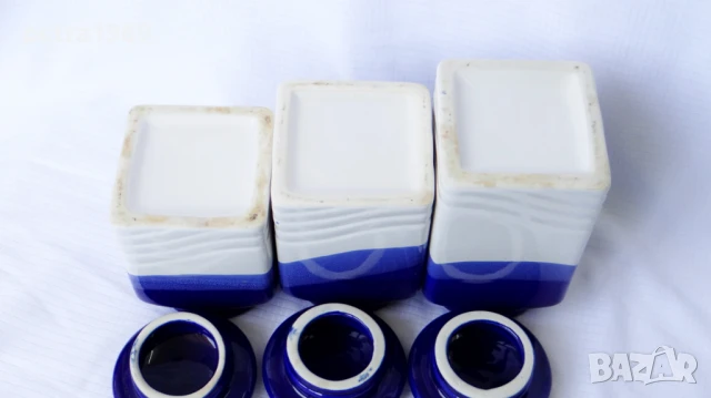 Комплект порцеланови буркани с капаци в бяло и кобалт, снимка 9 - Други - 50627729