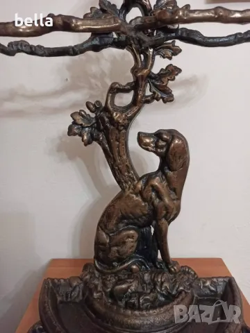 Викторианска чугунена стойка за чадъри с патинирано бронзово покритие, под формата на хрътка , снимка 4 - Антикварни и старинни предмети - 50385965