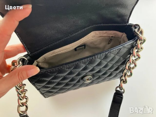 Чанта Guess, снимка 4 - Чанти - 48834588