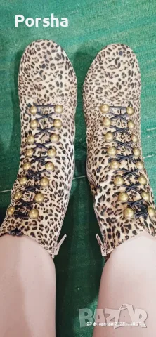 Елегантни боти с animal print, снимка 2 - Дамски боти - 56226387