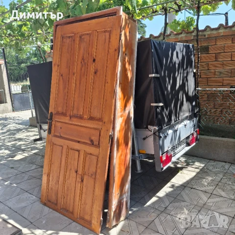 Масивни врати от чамов материал, снимка 1