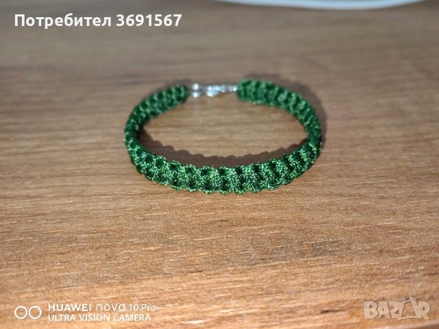 Ръчно плетени гривнички , снимка 6 - Гривни - 42538692