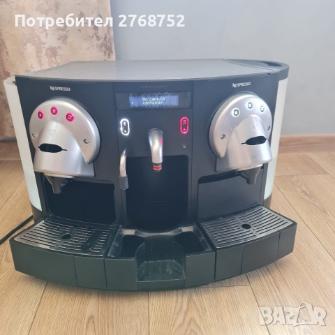 Кафе машина на Nespresso, снимка 1 - Други - 44735176