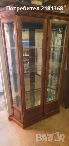 Дъбова витрина , снимка 2 - Секции и витрини - 50501220