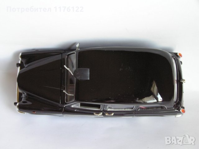 1/24 Welly Austin FX4 London Taxi Cab Лондонско Такси, снимка 5 - Коли, камиони, мотори, писти - 35841223