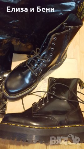 Н: 38 и 42 ОРИГИНАЛНИ нови ботуши кубинки номер 38 и 42 DR. MARTENS на плаформа, снимка 12 - Дамски ботуши - 35131463