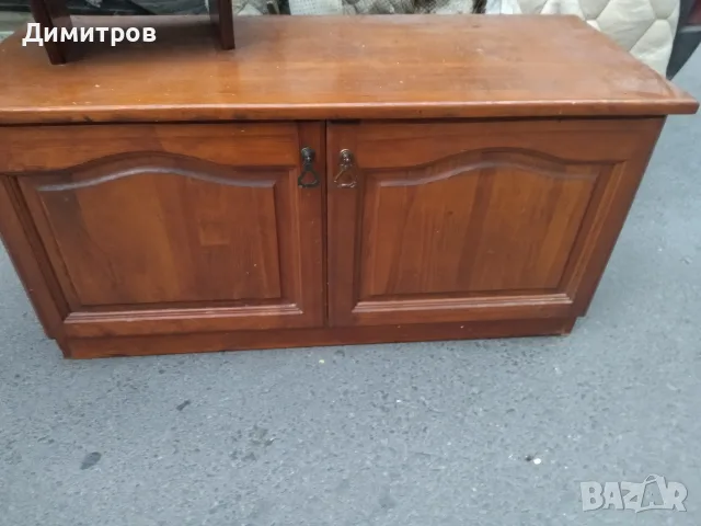 Дървено шкафче масив, снимка 2 - Шкафове - 55805532