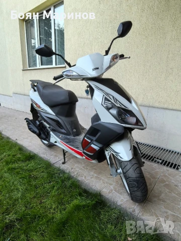 Скутер Сим джет 50 спорт 