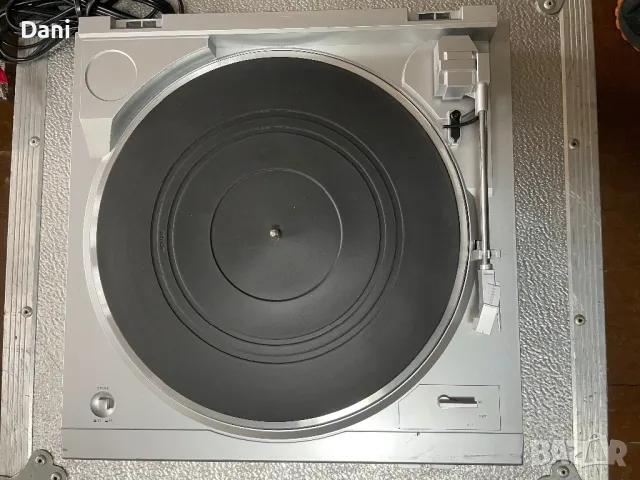 Автоматичен грамофон Denon DP29f,riaa, снимка 2 - Грамофони - 48990890
