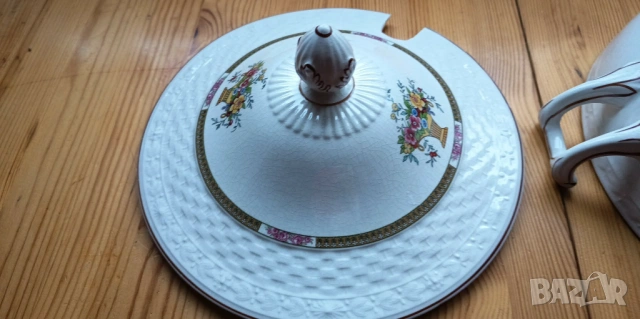 Антикварен порцеланов супник с капак - Чехословакия 1920-1930г., снимка 2 - Антикварни и старинни предмети - 53757876