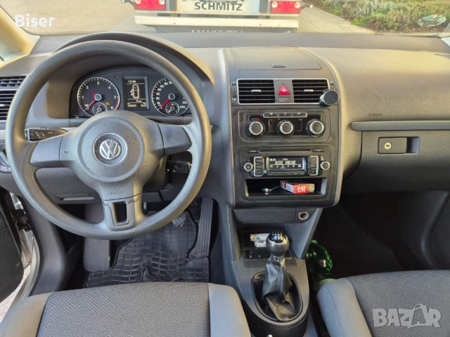 VW Touran , снимка 7 - Автомобили и джипове - 52918775