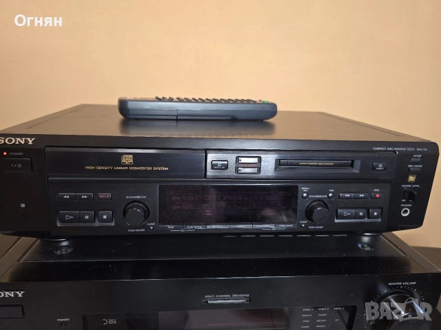 Sony MXD-D4 компакт диск/мини диск плеър