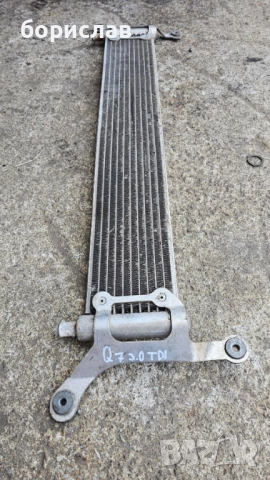 Маслен радиатор за audi q7 , снимка 4 - Части - 51556491