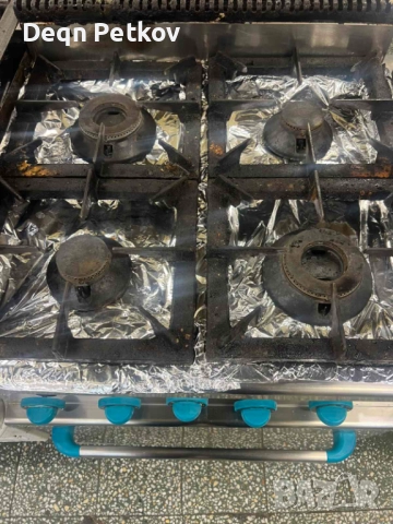 Професионална печка на газ, снимка 2 - Обзавеждане на кухня - 52218806