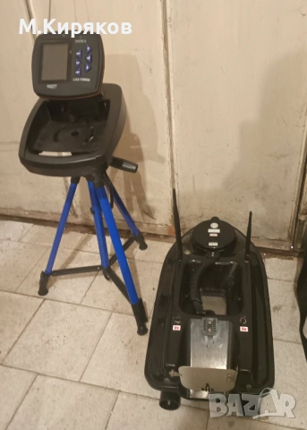 Радиоуправляема лодка за захранка + Сонар, снимка 2 - Стръв и захранки - 53498309