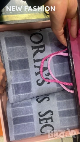 Памучни Хавлии -2бр с Кутия ✨ Barbie ✨ Victoria Secret ✨ Hermes ✨, снимка 12 - Хавлиени кърпи - 50944502