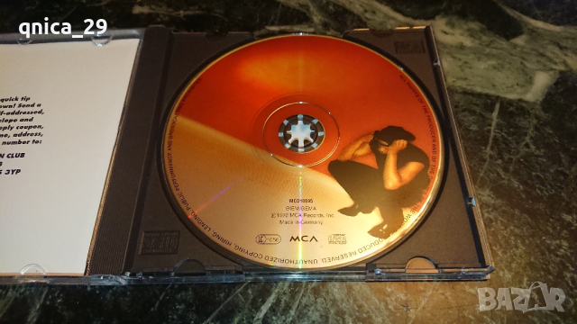 Bobby Brown - Bobby, снимка 4 - CD дискове - 44567778