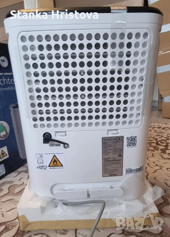 Влагоуловител Midea 20L., снимка 5 - Влагоабсорбатори и влагоуловители - 53411915