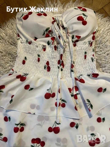 ‼️Намалена‼️Дамска рокля с черешки с твърди чашки , снимка 2 - Рокли - 53436579