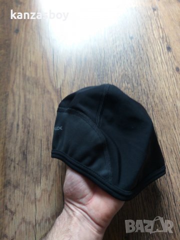 vaude - страхотна рънинг шапка КАТО НОВА, снимка 4 - Шапки - 39505994