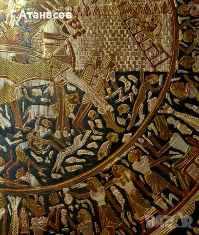 Старинен египетски меден поднос гравиран със сребърни и златни орнаменти, снимка 2 - Антикварни и старинни предмети - 49296049