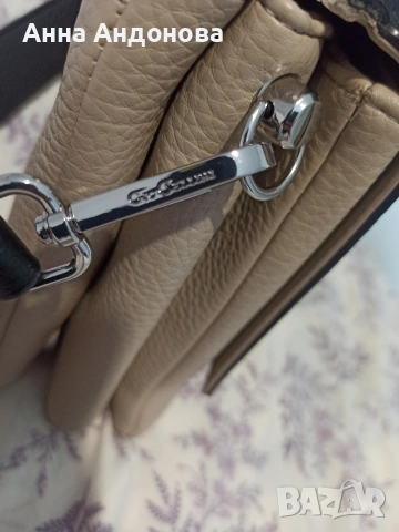 Дамска чанта в бежов цвят, снимка 2 - Чанти - 53587638