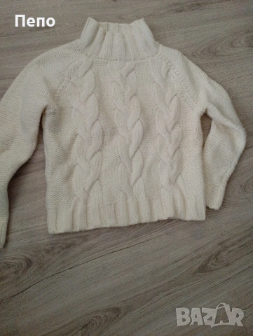 Топъл пуловер